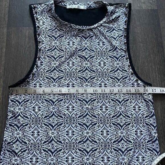 The Hanger Blue White And Black Sleeveless Studded Top Sheer Back Size S - Picture 10 of 11